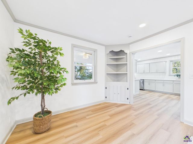 581 Rogers Drive, Macon, GA 31204