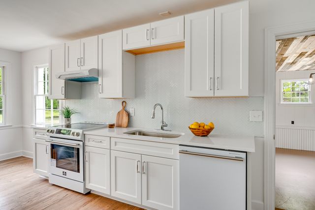 4025 Lealand Ln, Nashville, TN 37204