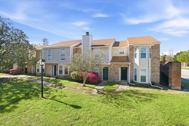 9715 Siegen Ln, Baton Rouge, LA 70810