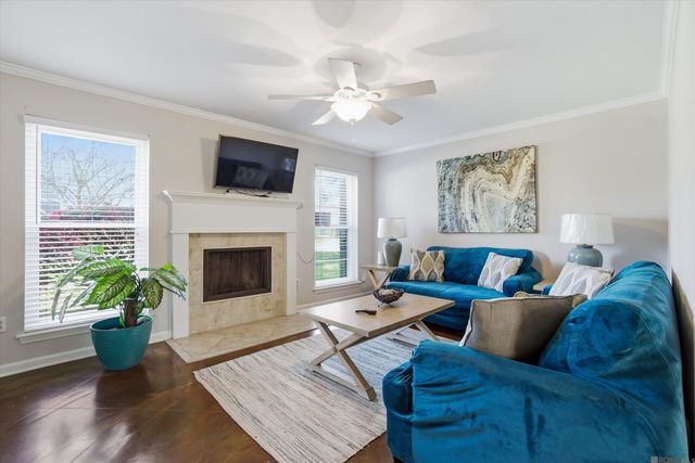 9715 Siegen Ln, Baton Rouge, LA 70810