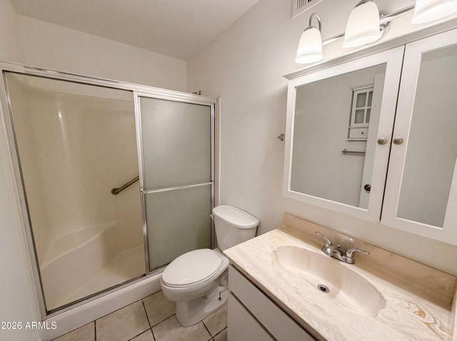 5528 W GREENBRIAR Drive, Glendale, AZ 85308