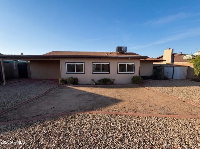 5528 W GREENBRIAR Drive, Glendale, AZ 85308