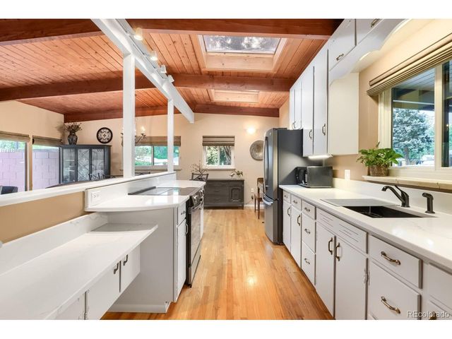 694 W Shepperd Ave, Littleton, CO 80120
