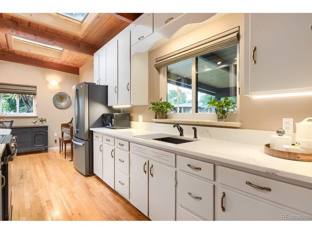 694 W Shepperd Ave, Littleton, CO 80120