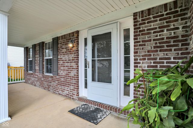 19304 Searay Drive, Noblesville, IN 46060