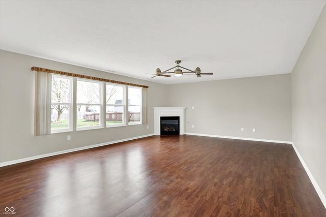19304 Searay Drive, Noblesville, IN 46060