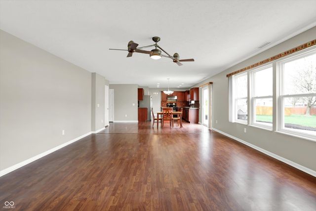 19304 Searay Drive, Noblesville, IN 46060