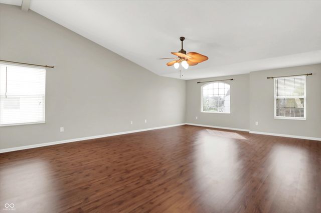 19304 Searay Drive, Noblesville, IN 46060
