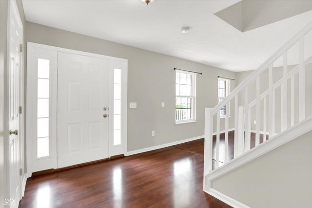 19304 Searay Drive, Noblesville, IN 46060