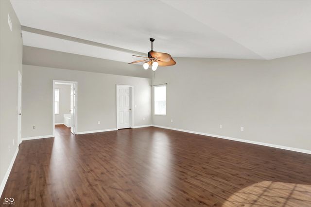 19304 Searay Drive, Noblesville, IN 46060