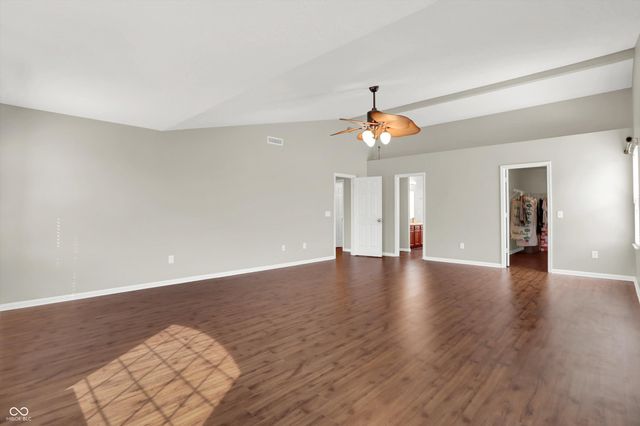 19304 Searay Drive, Noblesville, IN 46060