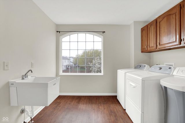 19304 Searay Drive, Noblesville, IN 46060