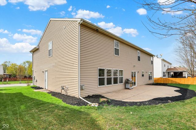19304 Searay Drive, Noblesville, IN 46060