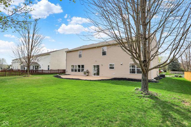 19304 Searay Drive, Noblesville, IN 46060
