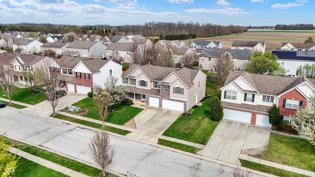 19304 Searay Drive, Noblesville, IN 46060
