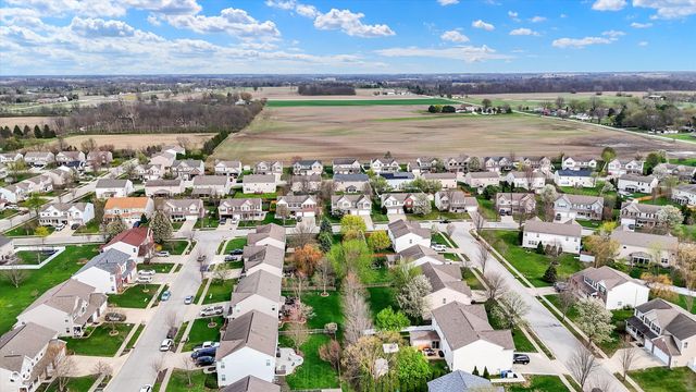 19304 Searay Drive, Noblesville, IN 46060