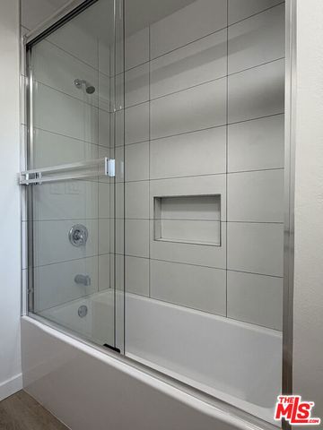 11500 Riverside Drive 4, North Hollywood (los Angeles), CA 91602