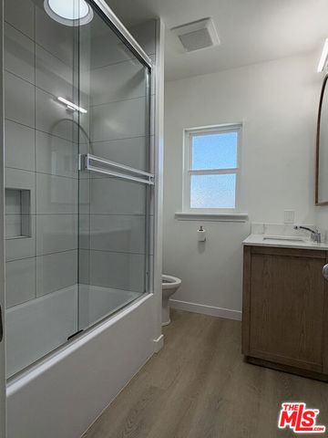 11500 Riverside Drive 4, North Hollywood (los Angeles), CA 91602