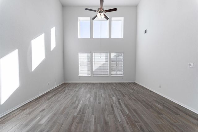 13821 Sabine Lake Drive, Texas City, TX 77568