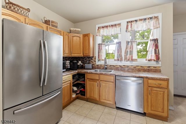 18 Webster Pl, East Orange City, NJ 07018