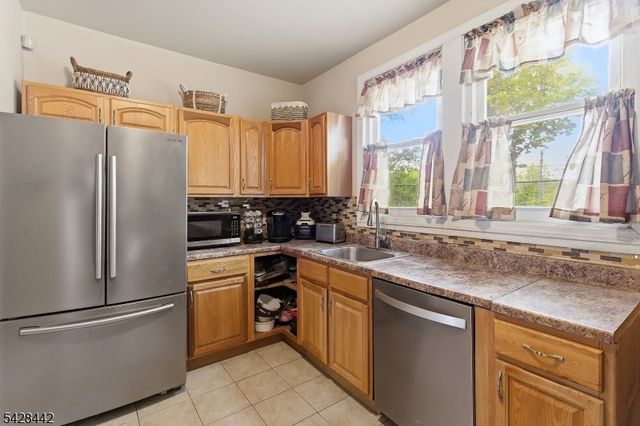 18 Webster Pl, East Orange City, NJ 07018