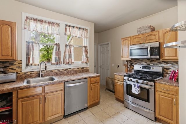 18 Webster Pl, East Orange City, NJ 07018