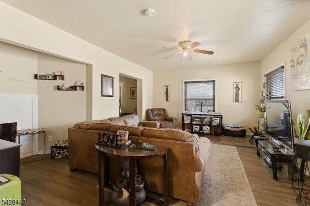 18 Webster Pl, East Orange City, NJ 07018