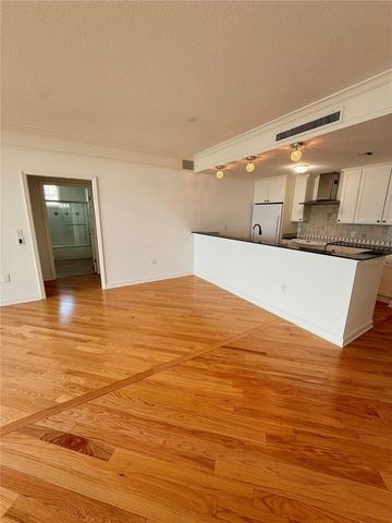 750 N TAMIAMI TRAIL 1609, Sarasota, FL 34236