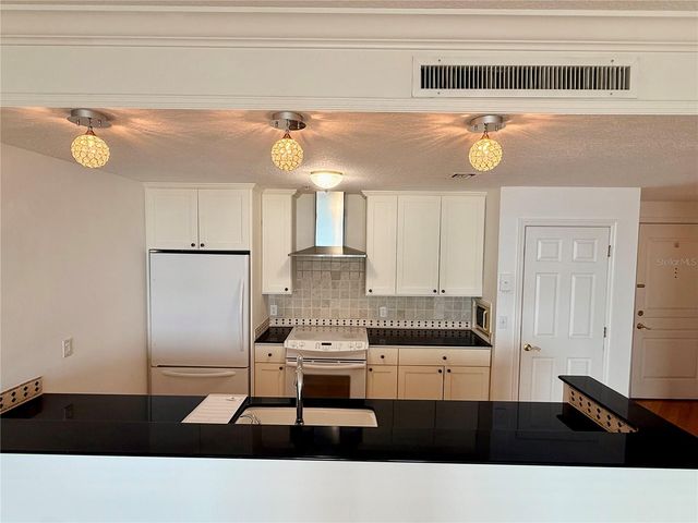 750 N TAMIAMI TRAIL 1609, Sarasota, FL 34236