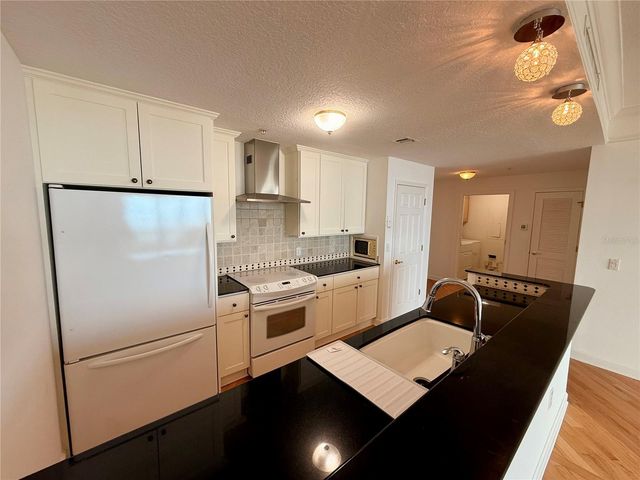 750 N TAMIAMI TRAIL 1609, Sarasota, FL 34236