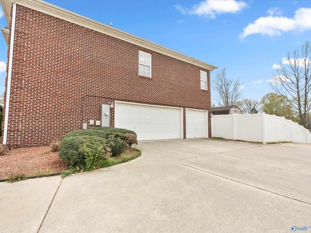 114 Berry Hill Drive, New Market, AL 35761