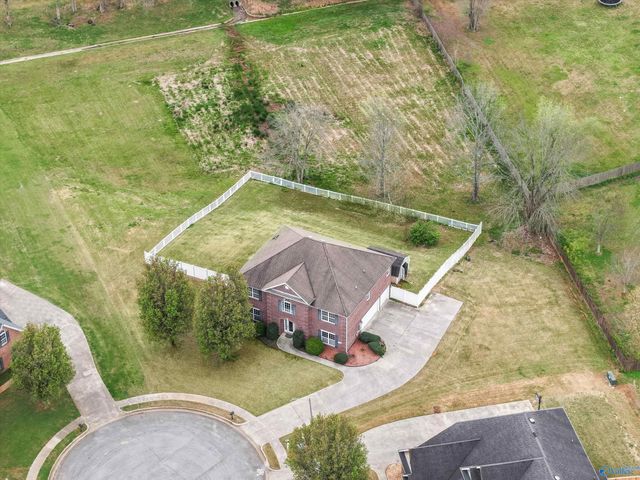 114 Berry Hill Drive, New Market, AL 35761