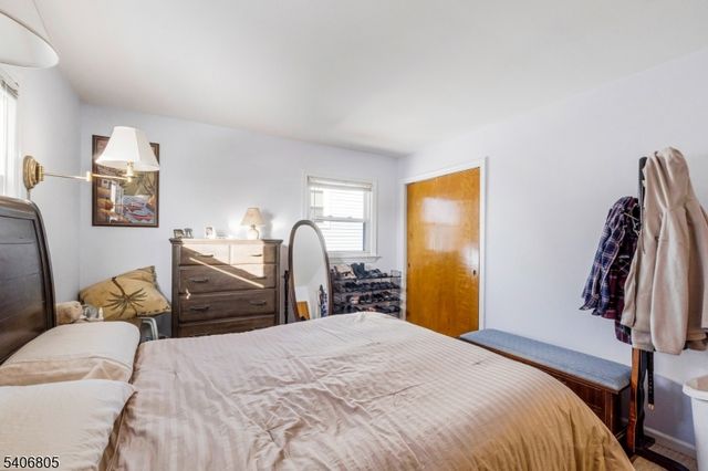 241 Cook Ave, Middlesex Boro, NJ 08846