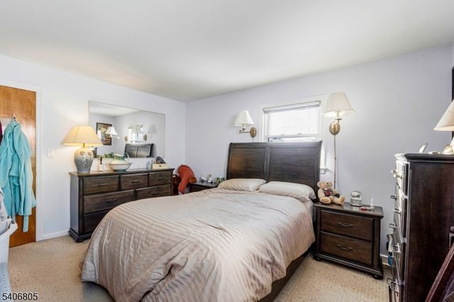 241 Cook Ave, Middlesex Boro, NJ 08846