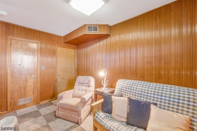 241 Cook Ave, Middlesex Boro, NJ 08846