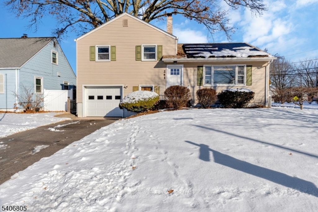 241 Cook Ave, Middlesex Boro, NJ 08846