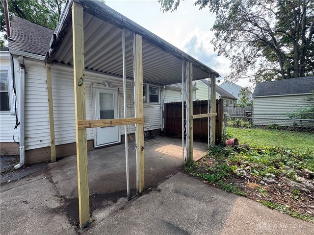 21 Greene Street, Fairborn, OH 45324