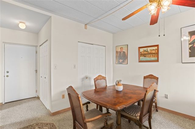 5715 Beacon St 509, Squirrel Hill, PA 15217