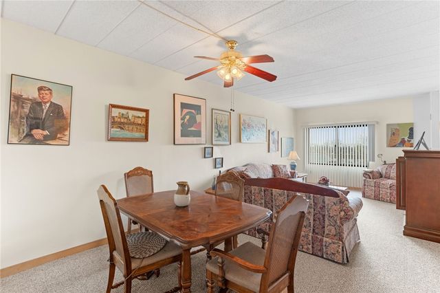 5715 Beacon St 509, Squirrel Hill, PA 15217
