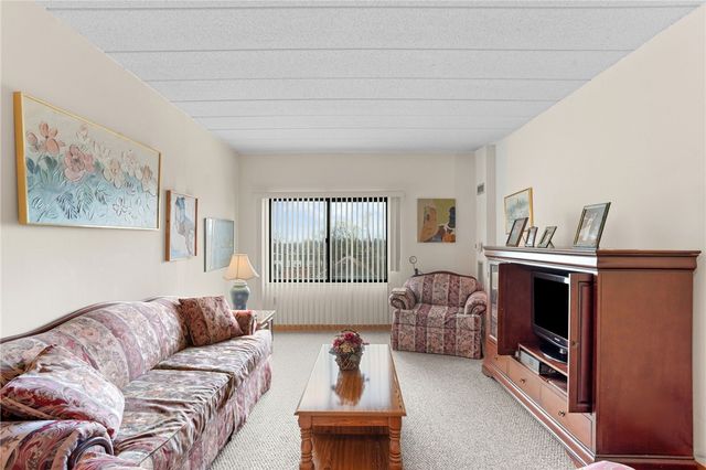 5715 Beacon St 509, Squirrel Hill, PA 15217