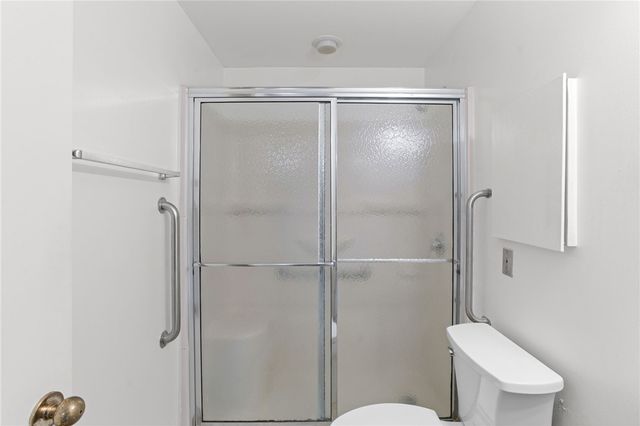 5715 Beacon St 509, Squirrel Hill, PA 15217