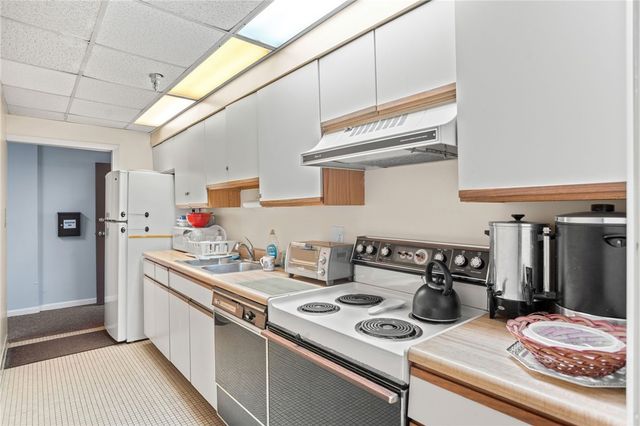 5715 Beacon St 509, Squirrel Hill, PA 15217