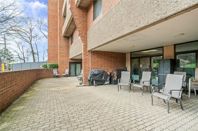 5715 Beacon St 509, Squirrel Hill, PA 15217
