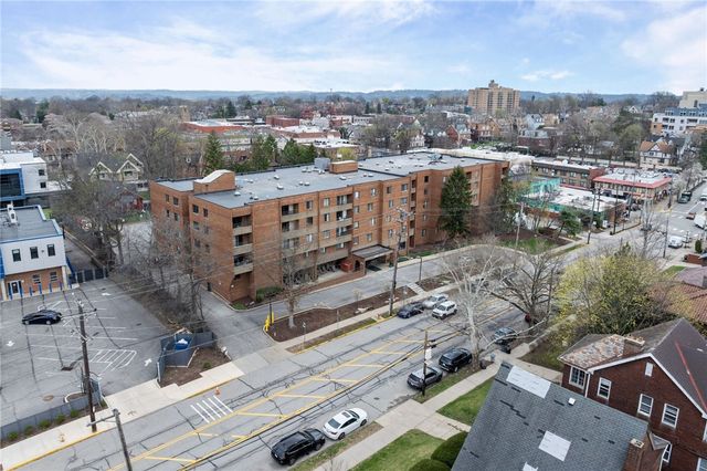 5715 Beacon St 509, Squirrel Hill, PA 15217