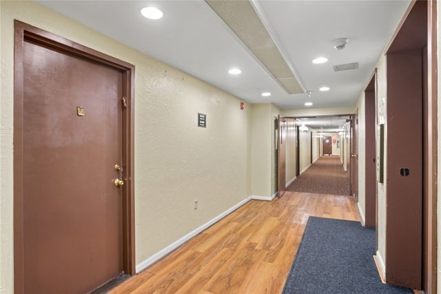 5715 Beacon St 509, Squirrel Hill, PA 15217