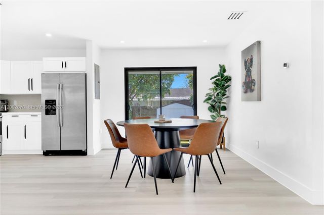 10220 SW 168th St, Miami, FL 33157