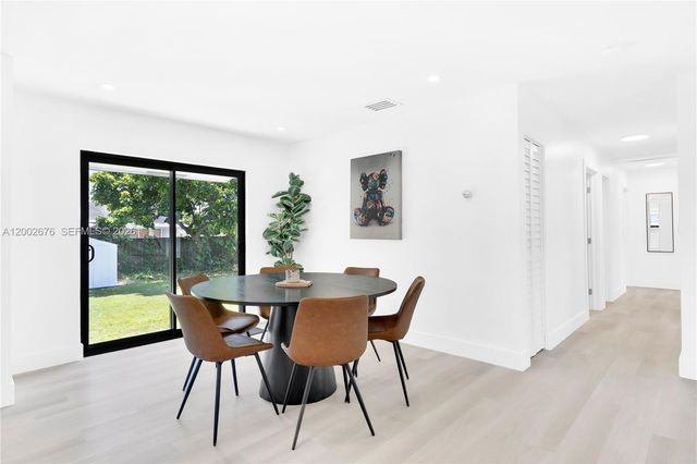 10220 SW 168th St, Miami, FL 33157