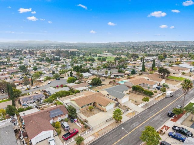 656 Flora Dr, Oceanside, CA 92057