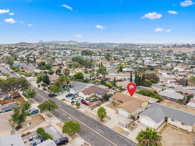 656 Flora Dr, Oceanside, CA 92057
