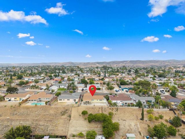 656 Flora Dr, Oceanside, CA 92057